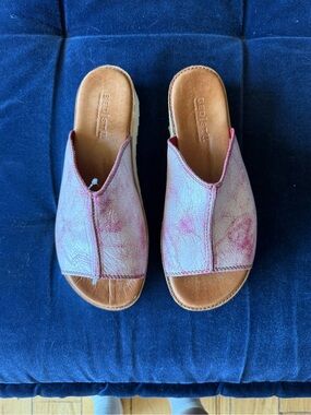 BED|STU Women's Fairlee II Pink and Tan Open-Toe Slide Mules
